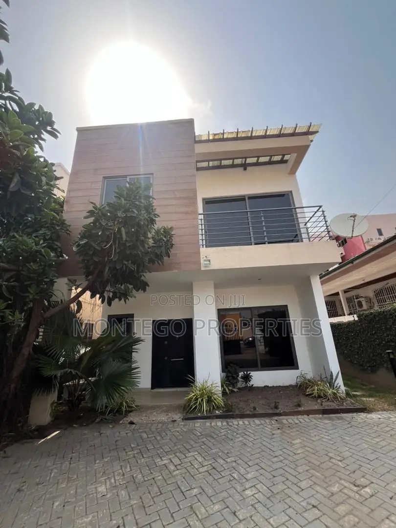 3bdrm House in East Legon, American House for rent in American House