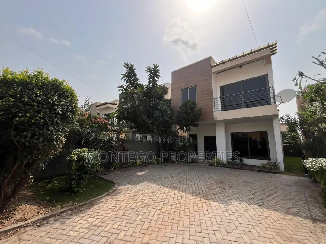 3bdrm House in East Legon, American House for rent in American House