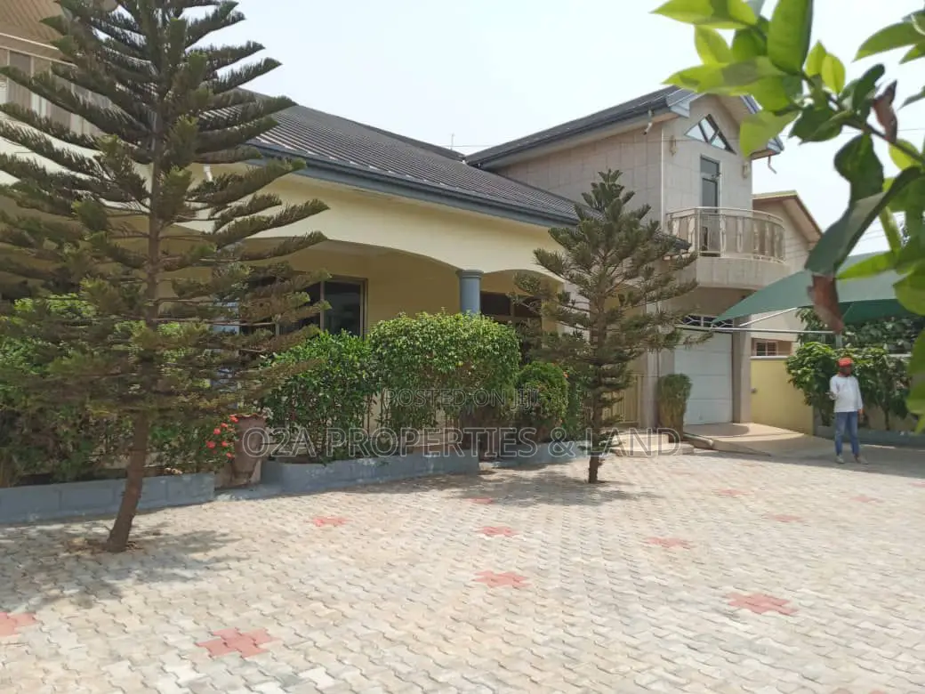 4bdrm House in Total, Community 25 for rent in Community 25
