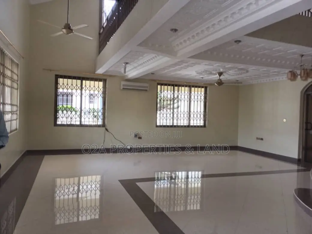 4bdrm House in Total, Community 25 for rent in Community 25