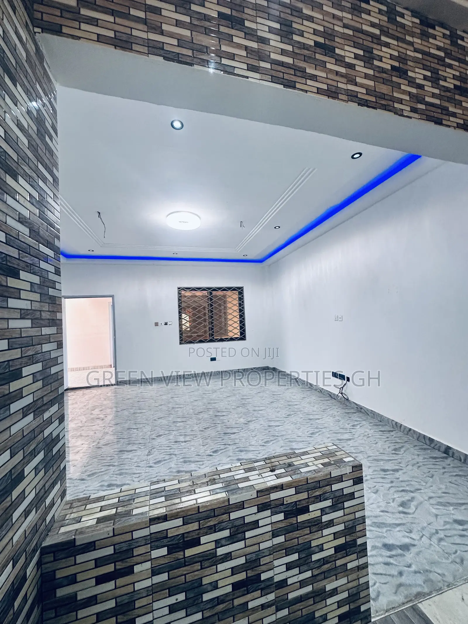 2bdrm Apartment in West Hills Mall Area for rent in West Hills Mall Area
