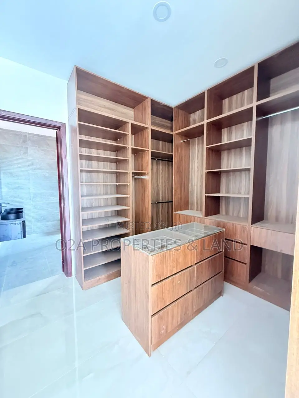 4bdrm House in Sakumono for sale in Sakumono