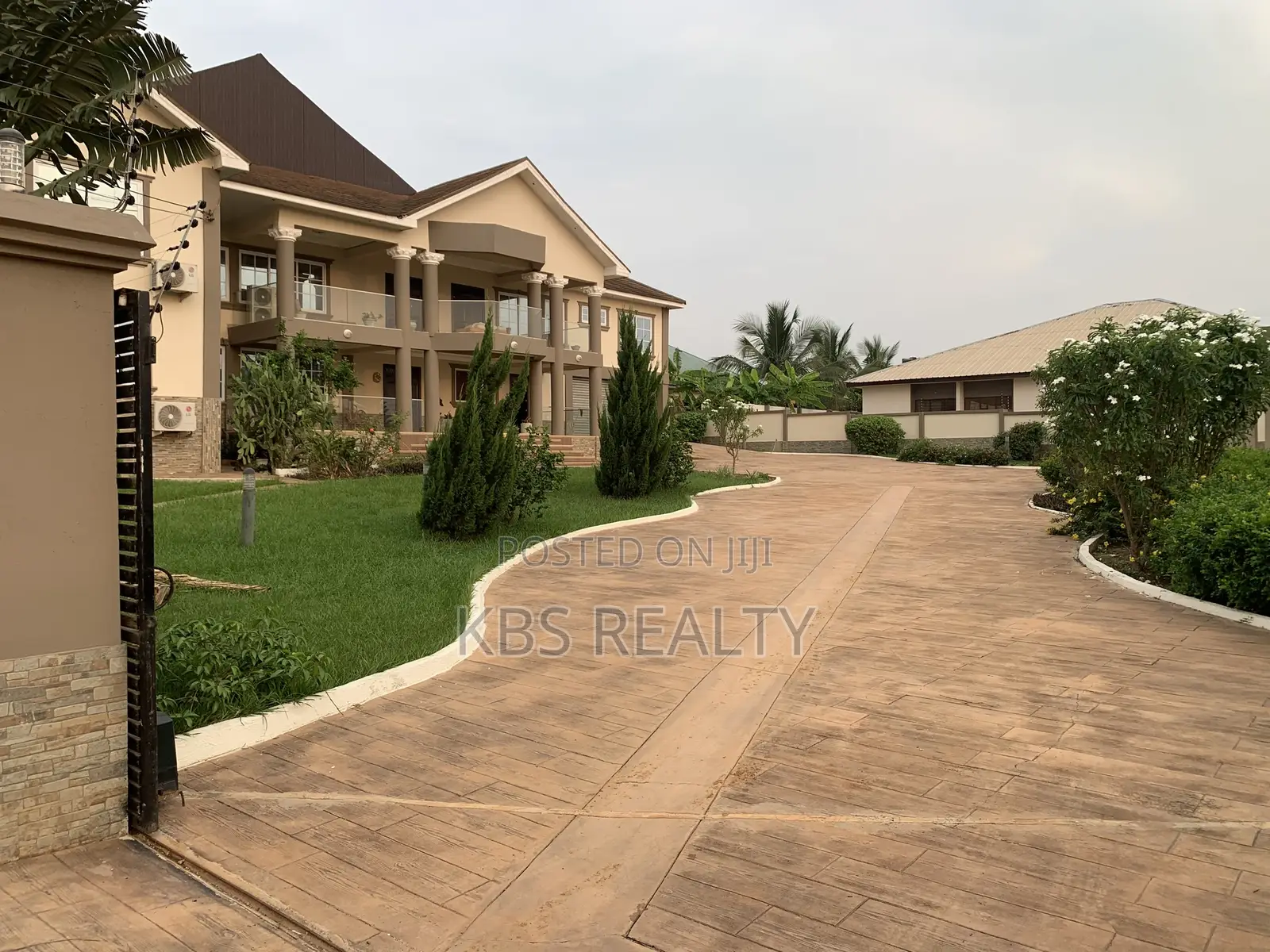 Furnished 5bdrm Mansion in Tech-Appiadu, Kumasi Metropolitan for sale in Kumasi Metropolitan