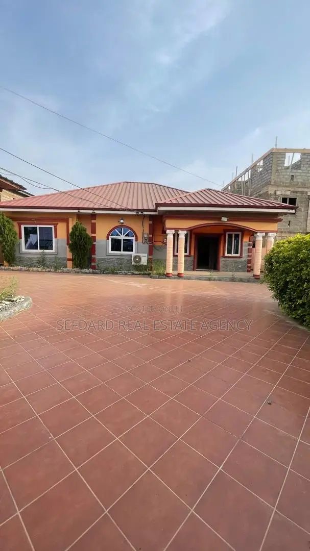 3bdrm House in Sefdard Properties, Amasaman for rent in Amasaman