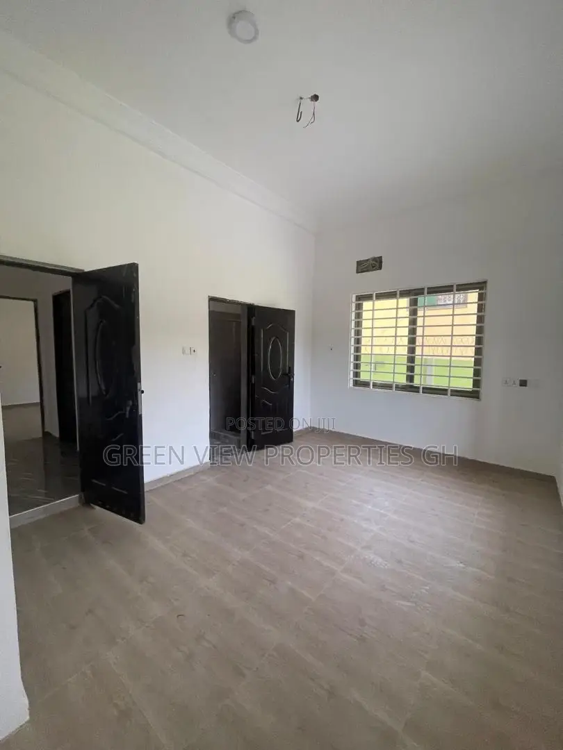 2bdrm Apartment in West Hills Mall Area for rent in West Hills Mall Area