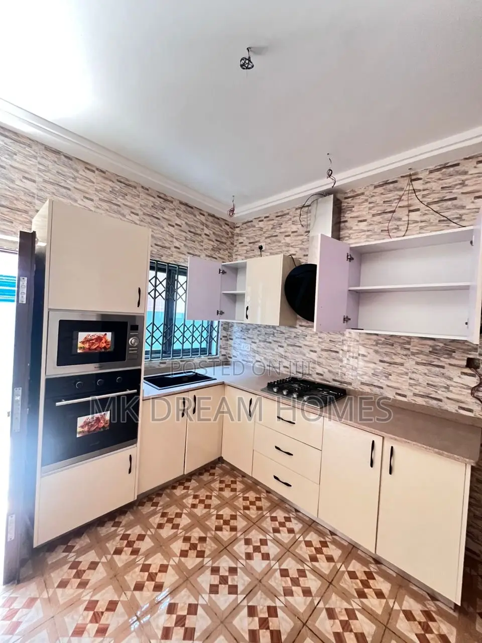 3bdrm House in Lake Side Estate for sale in Lake Side Estate