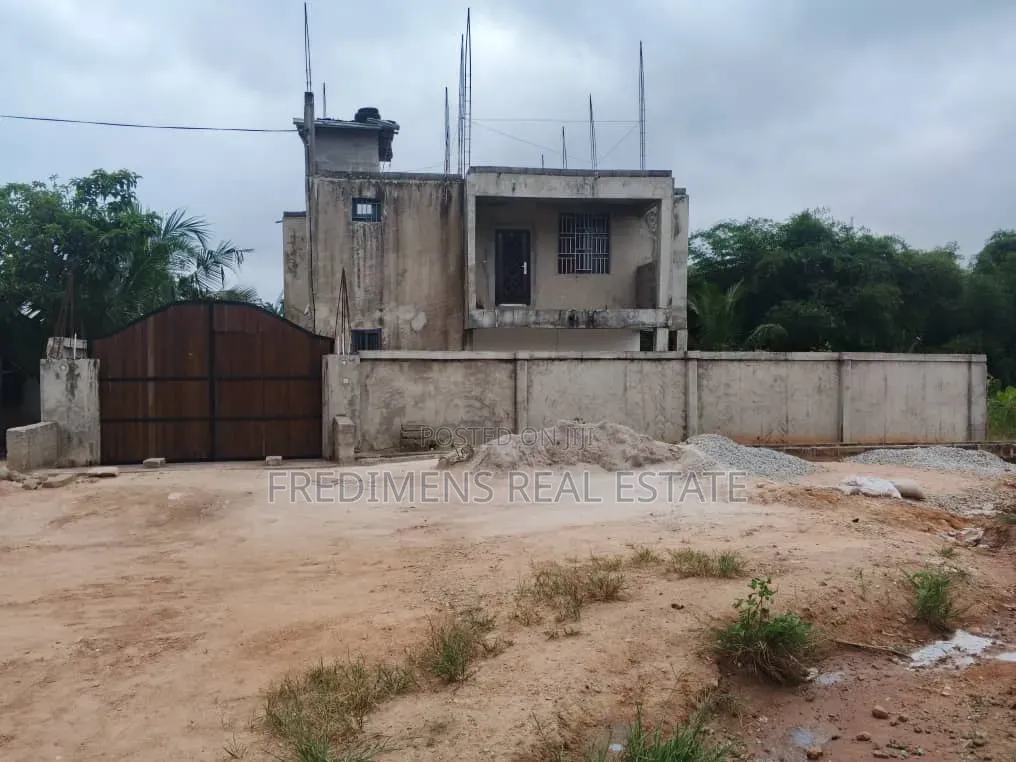 5bdrm House in Fredimens Real, Kumasi Metropolitan for sale in Kumasi Metropolitan