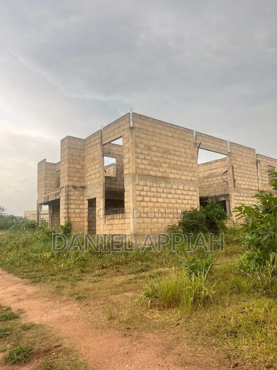 4bdrm Duplex in Afigya-Kwabre for sale in Afigya-Kwabre
