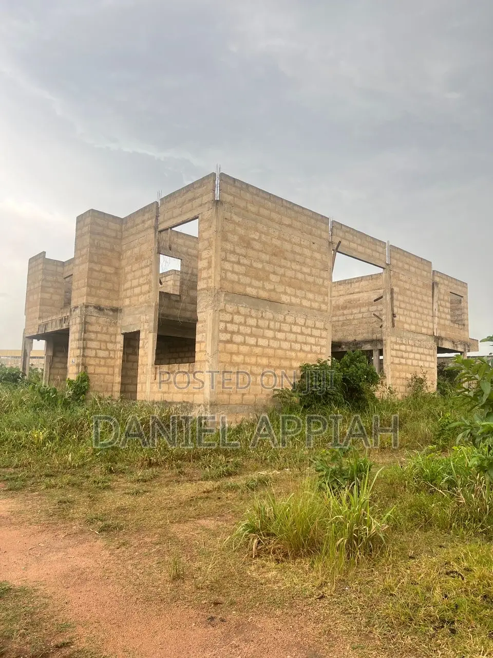 4bdrm Duplex in Afigya-Kwabre for sale in Afigya-Kwabre