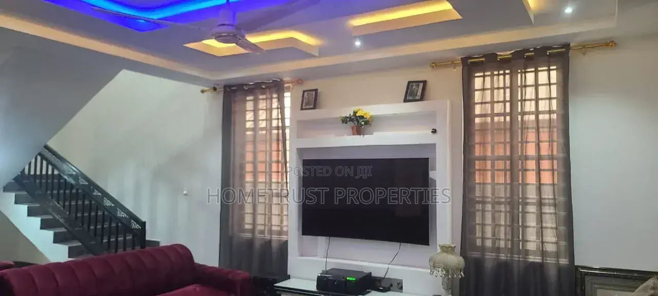 Furnished 4bdrm Duplex in Amasaman Wachild for sale in Amasaman