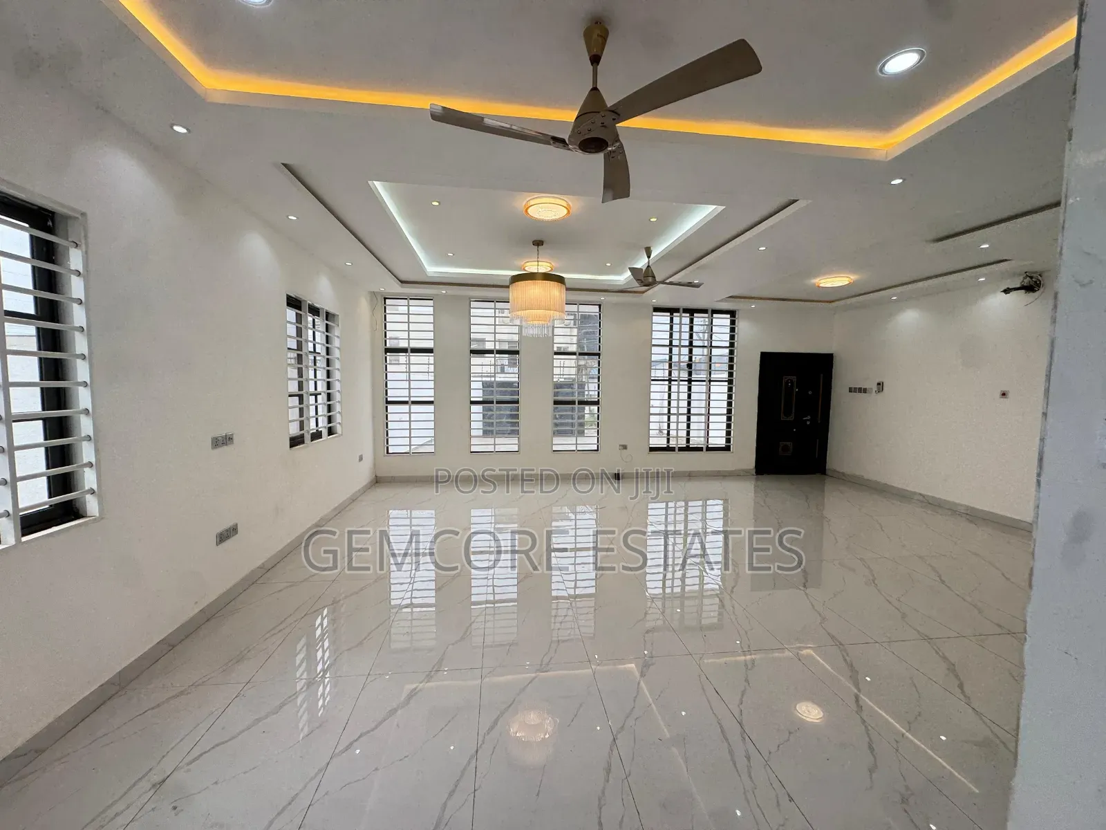 4bdrm House in East Legon Hills, School Junction for sale in School Junction