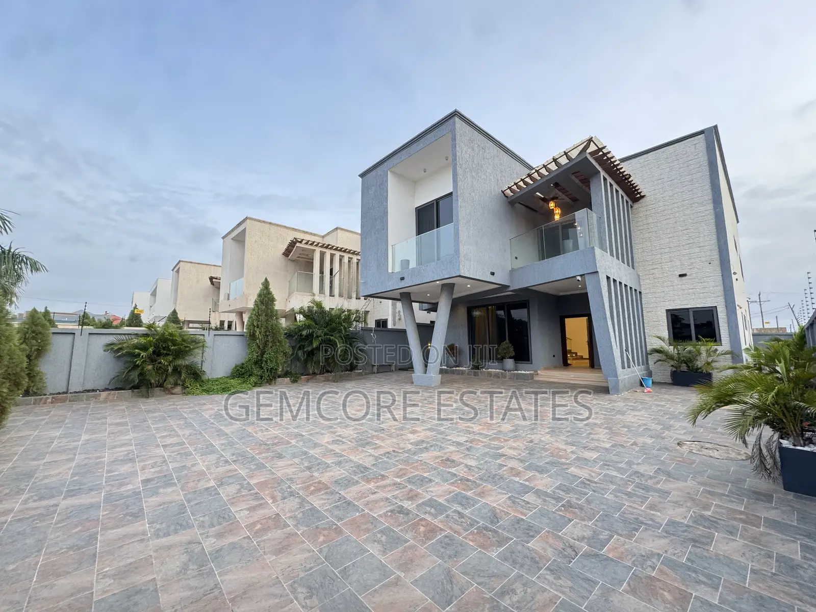4bdrm House in East Legon Hills, Ashaley Botwe for sale in Ashaley Botwe