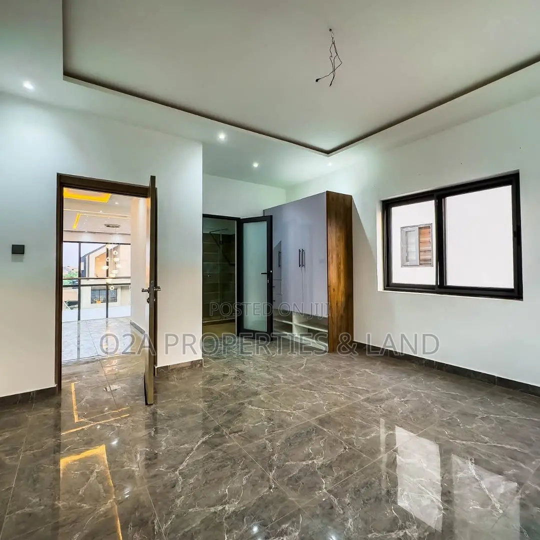 4bdrm House in Lakeside Estate for sale in Lake Side Estate
