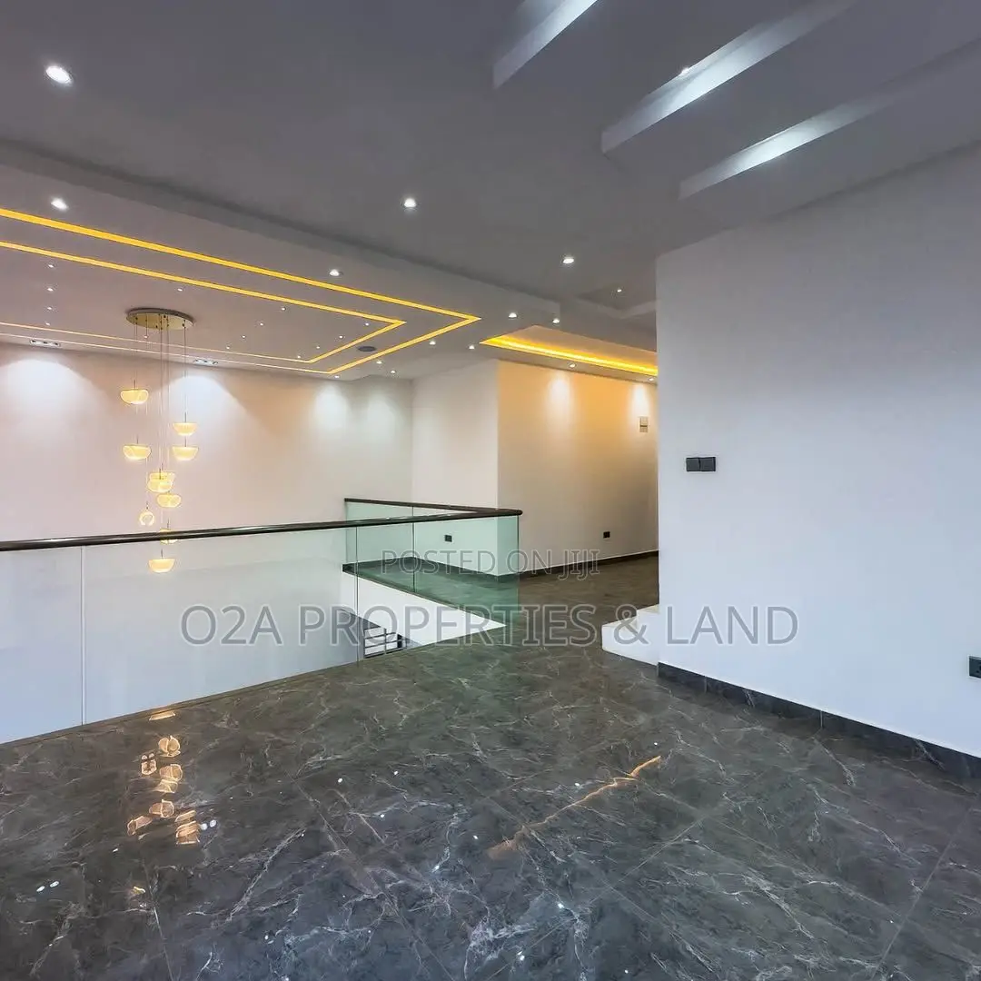 4bdrm House in Lakeside Estate for sale in Lake Side Estate