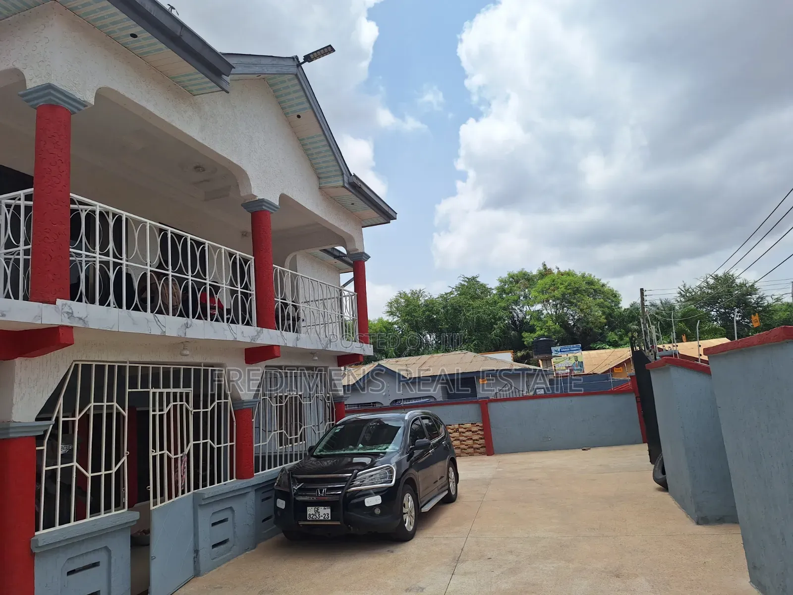 7bdrm House in Fredimens Real, Afigya-Kwabre for sale in Afigya-Kwabre