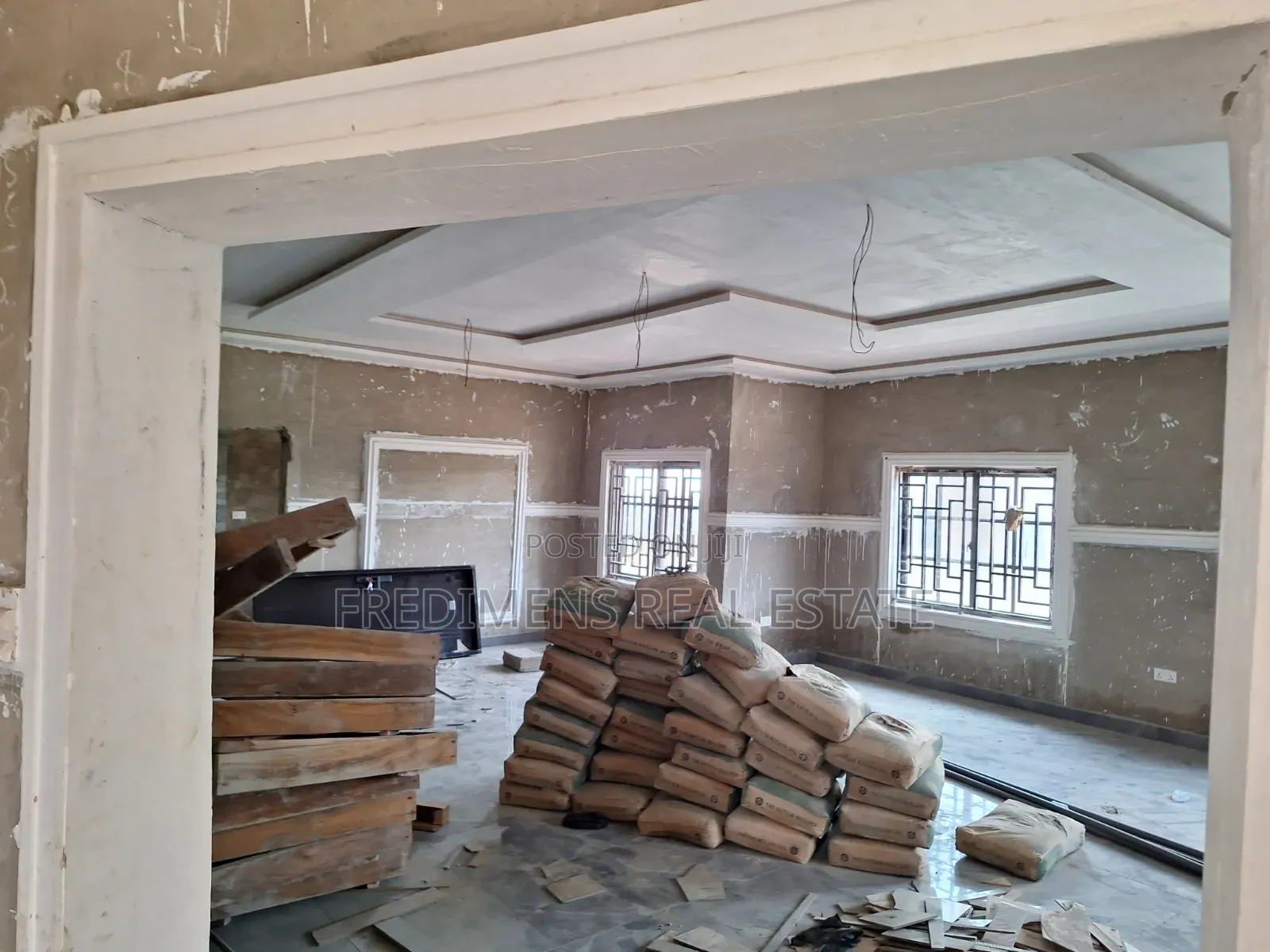 5bdrm House in Fredimens Real, Afigya-Kwabre for sale in Afigya-Kwabre