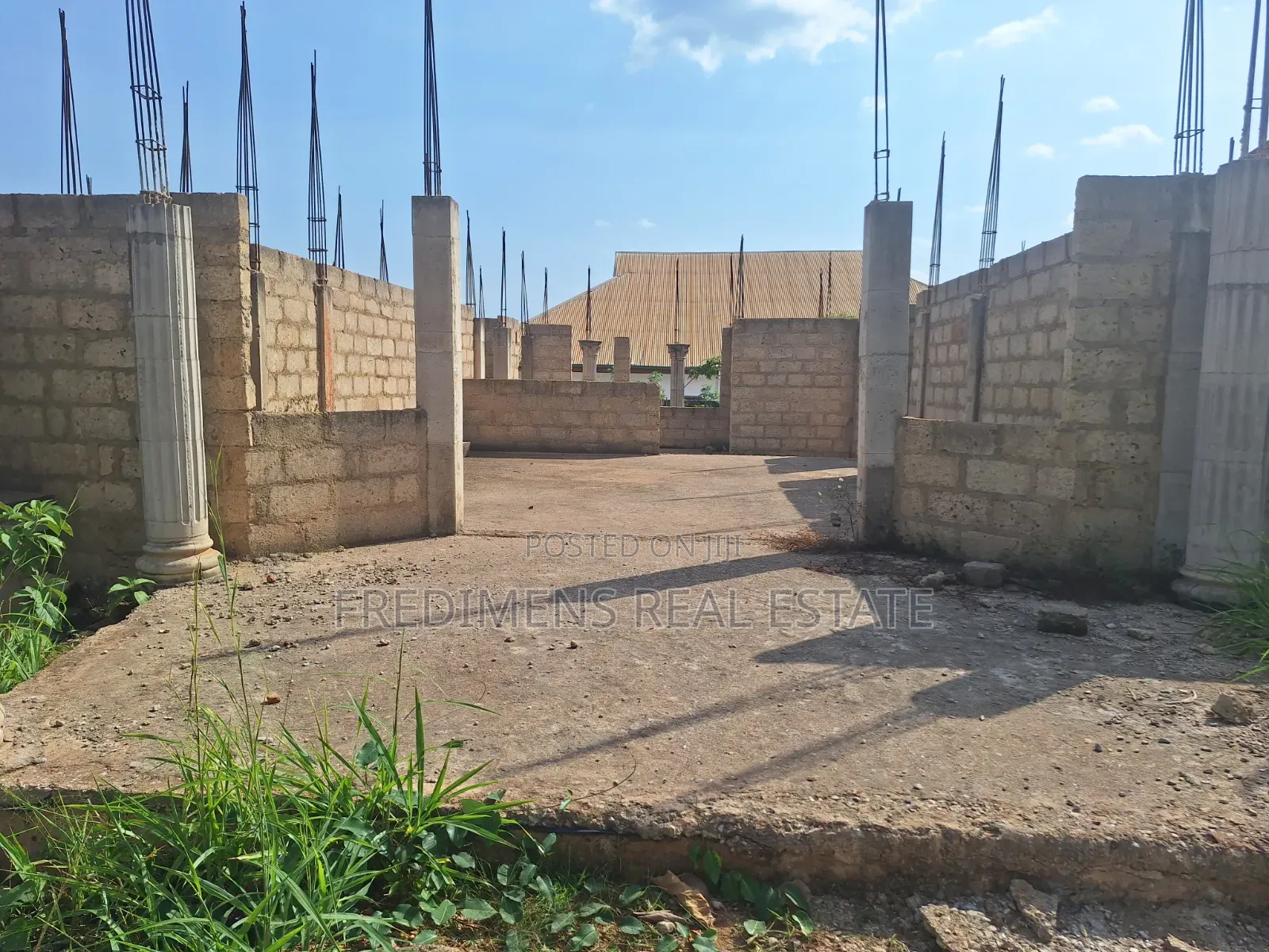 7bdrm House in Fredimens Real, Atwima Kwanwoma for sale in Atwima Kwanwoma