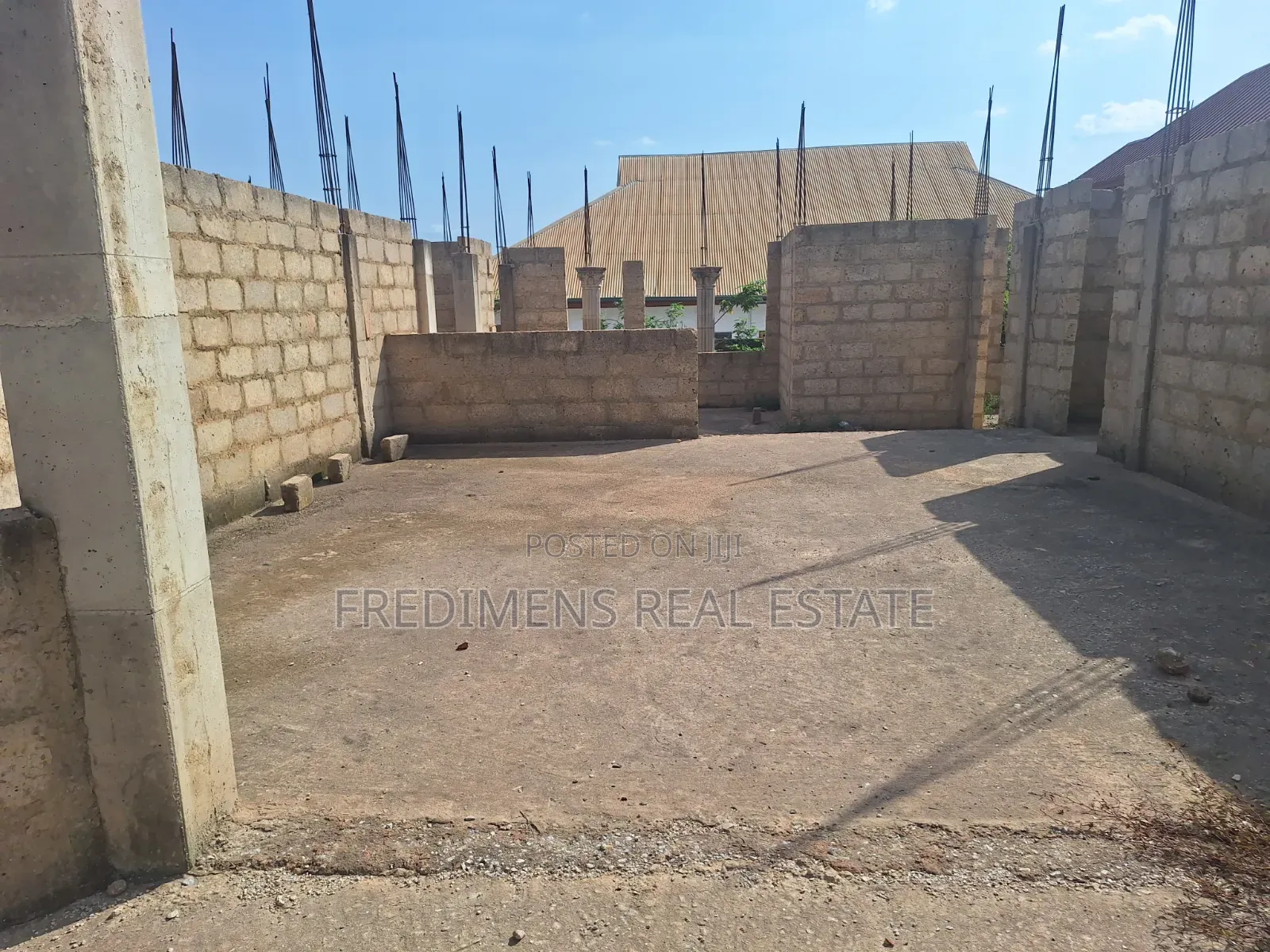 7bdrm House in Fredimens Real, Atwima Kwanwoma for sale in Atwima Kwanwoma