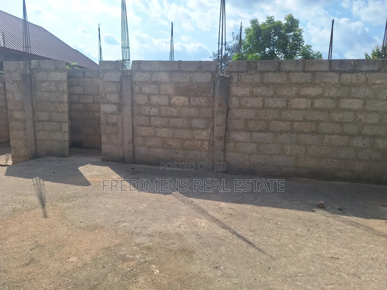 7bdrm House in Fredimens Real, Atwima Kwanwoma for sale in Atwima Kwanwoma