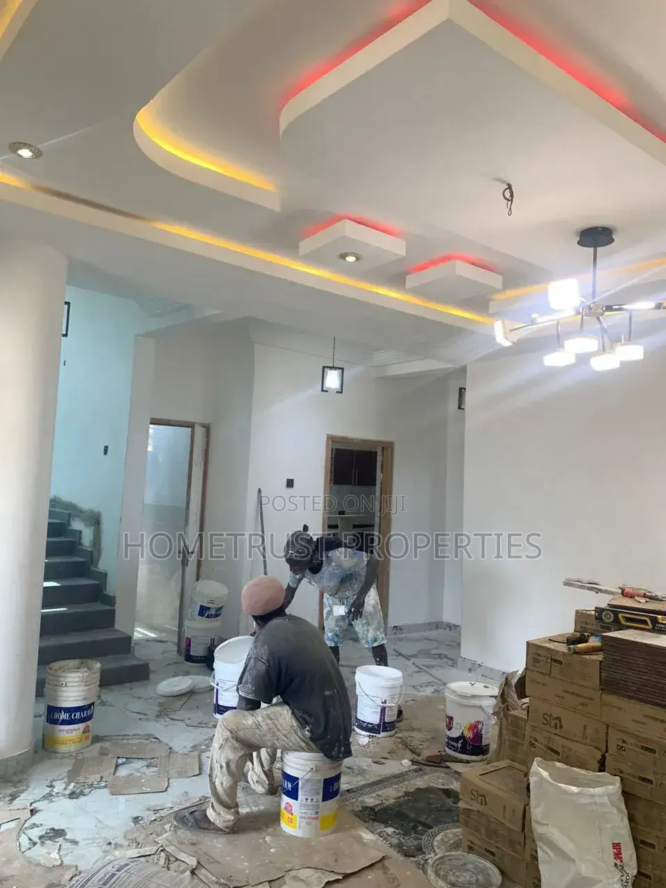5bdrm Duplex in Kwabenya Acp for sale in Kwabenya