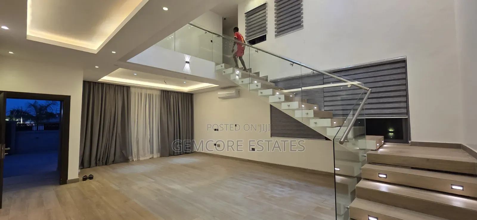 5bdrm House in East Legon Hills, School Junction for sale in School Junction