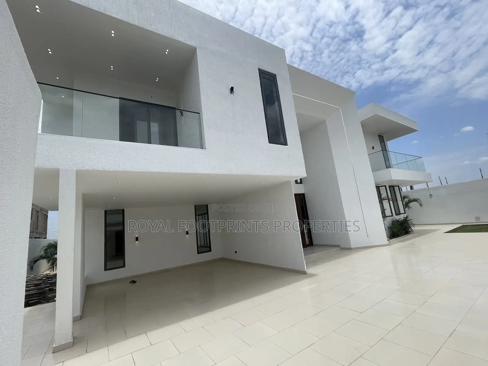 6bdrm Mansion in Royal Footprints, Oyarifa Mall Area for sale in Oyarifa Mall Area