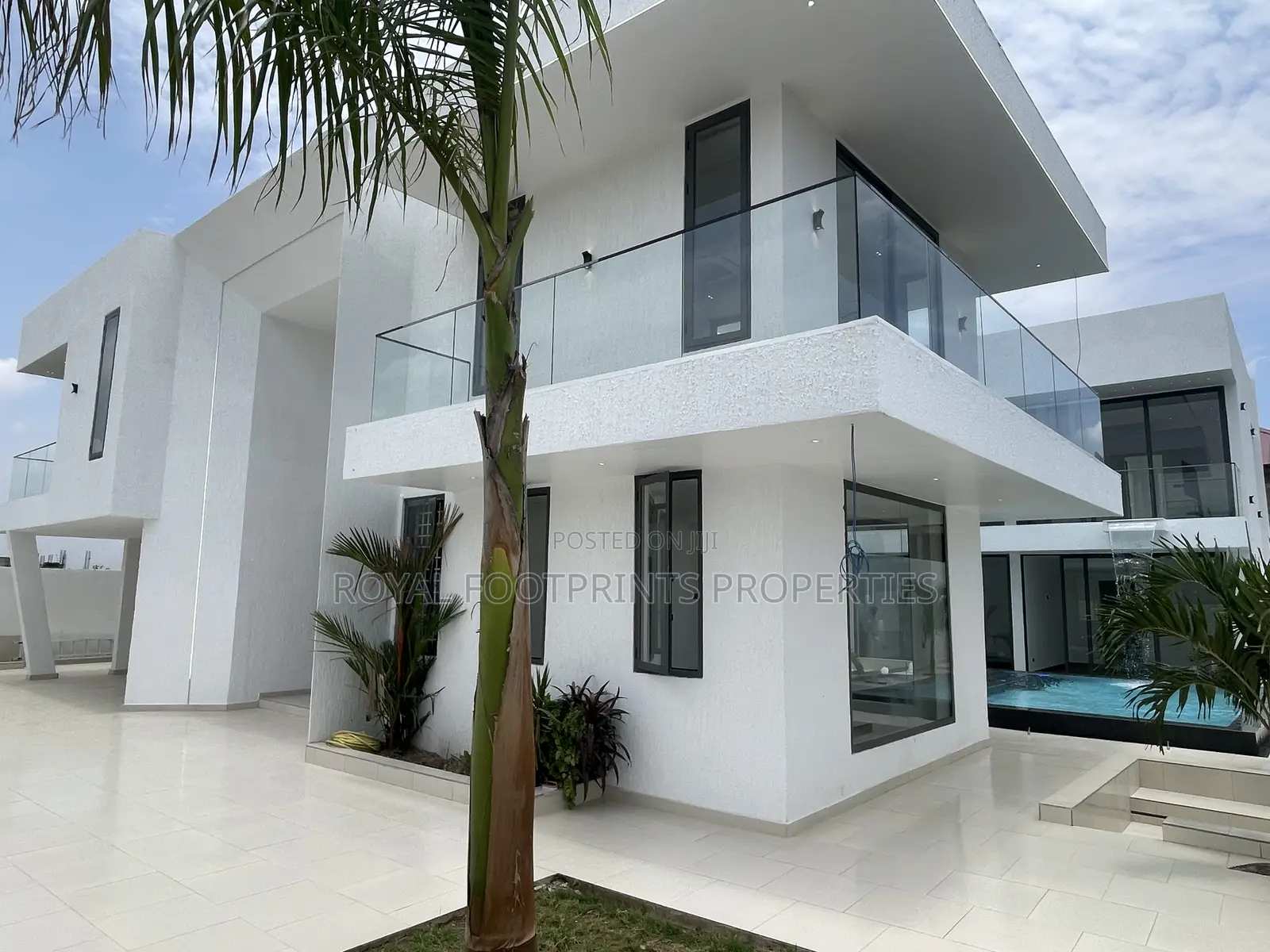 6bdrm Mansion in Royal Footprints, Oyarifa Mall Area for sale in Oyarifa Mall Area