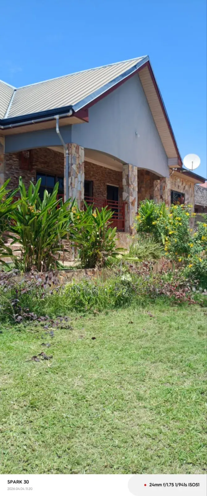 4bdrm House in Fafraha, Malejor for rent in Malejor