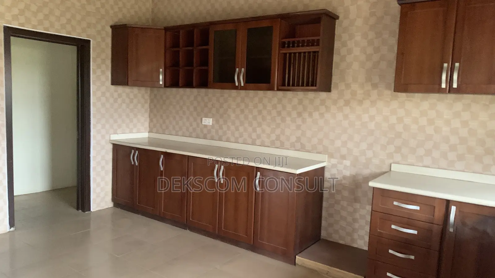 3bdrm House in Adenta for sale in Adenta