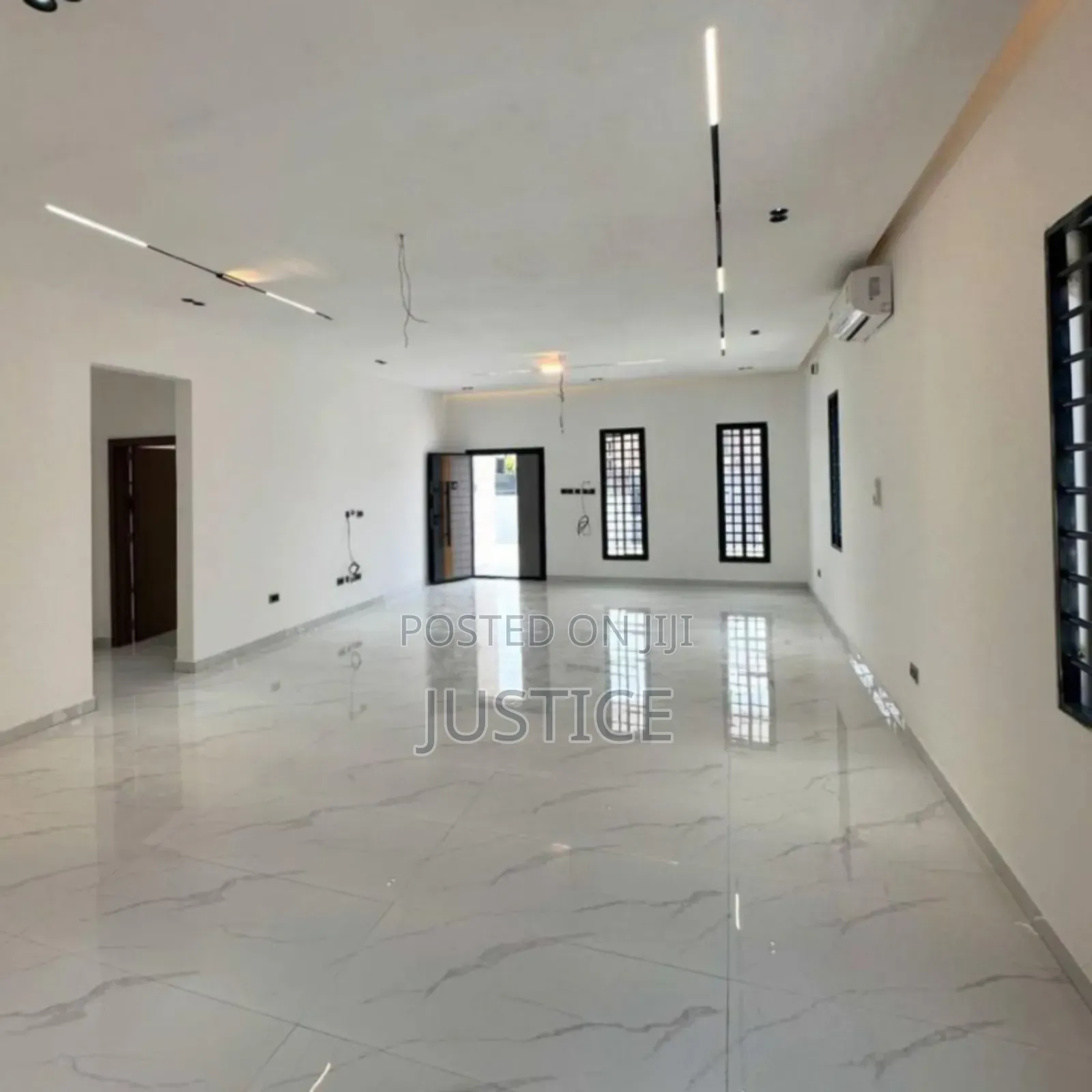 3bdrm House in Lakeside Estate for sale in Lake Side Estate