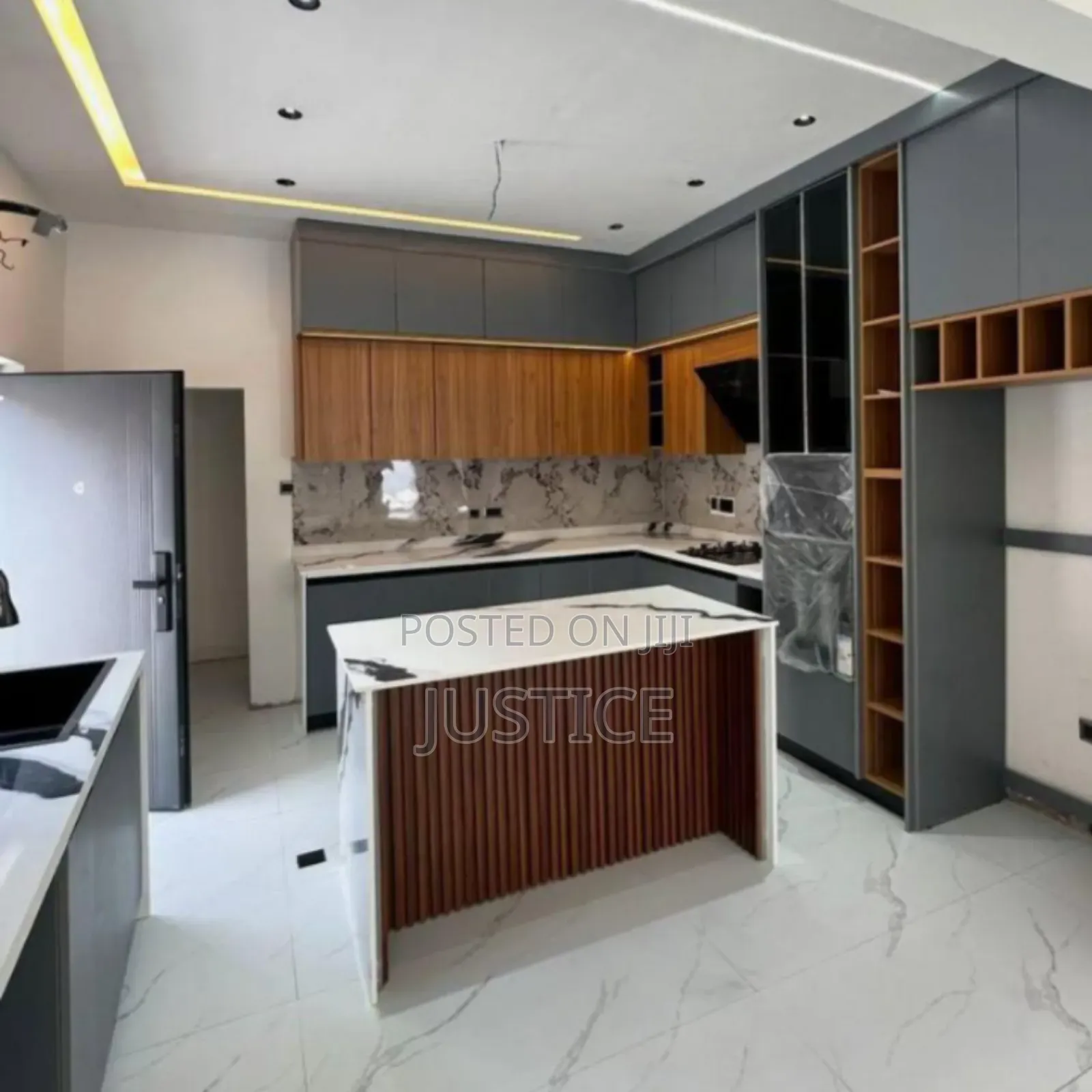 3bdrm House in Lakeside Estate for sale in Lake Side Estate