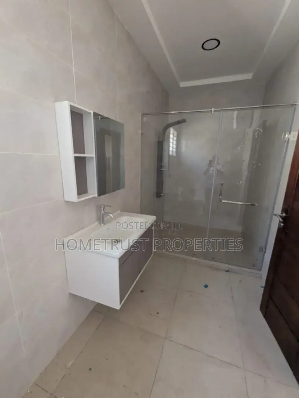 4bdrm Duplex in Achimota Mall Area for rent in The Mall