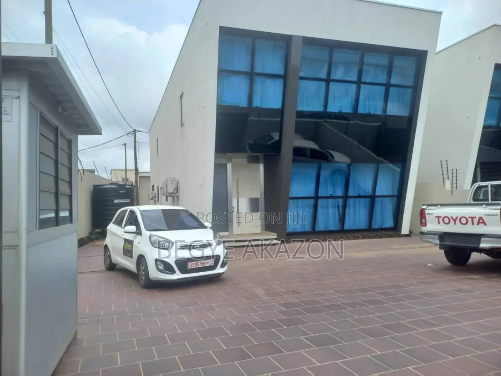 5 Room Office Space for Rent East Legon in Boundary Road Area