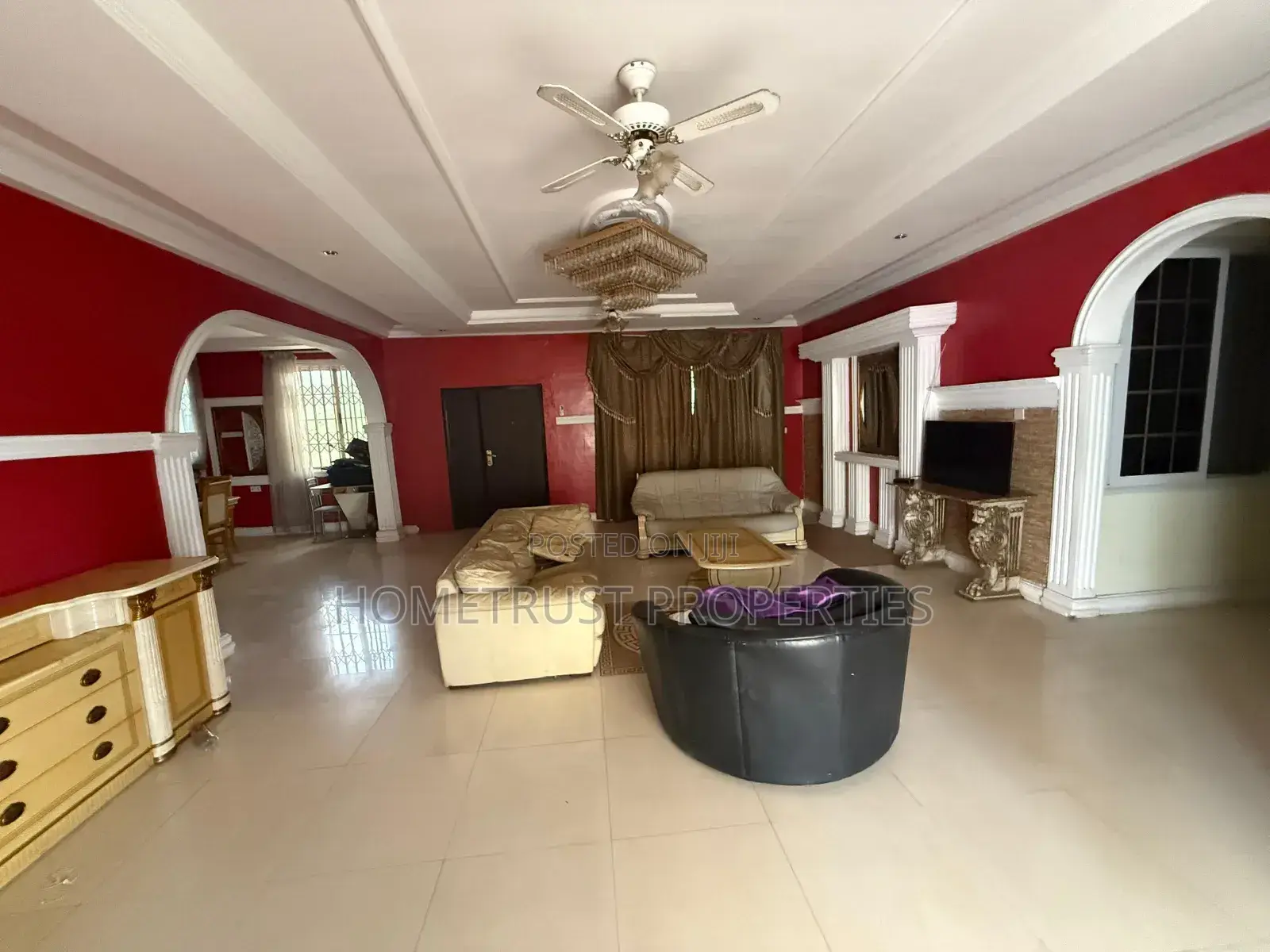 5bdrm House in East Legon Ogbojo, American House for sale in American House