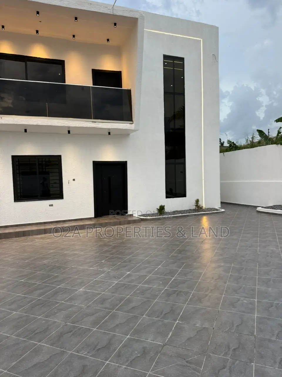 6bdrm House in Kentinkrono, Kumasi Metropolitan for sale in Kumasi Metropolitan