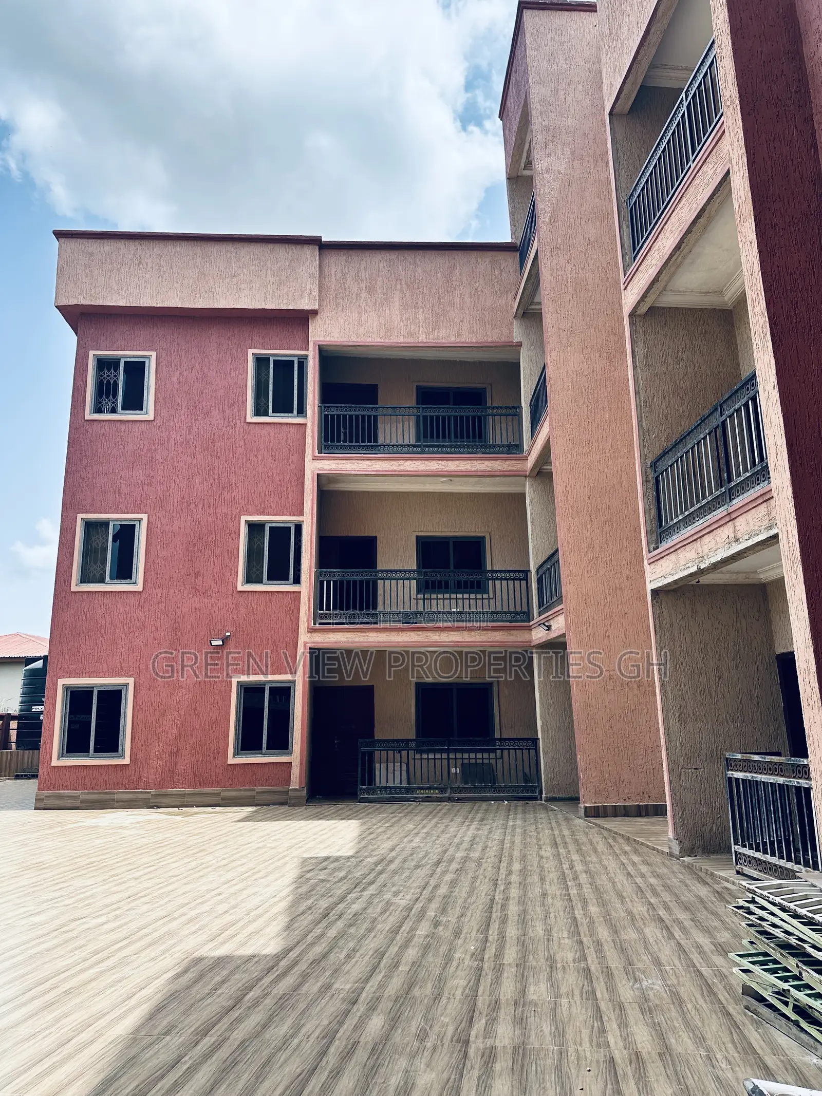 2bdrm Apartment in West Hills Mall Area for rent in West Hills Mall Area