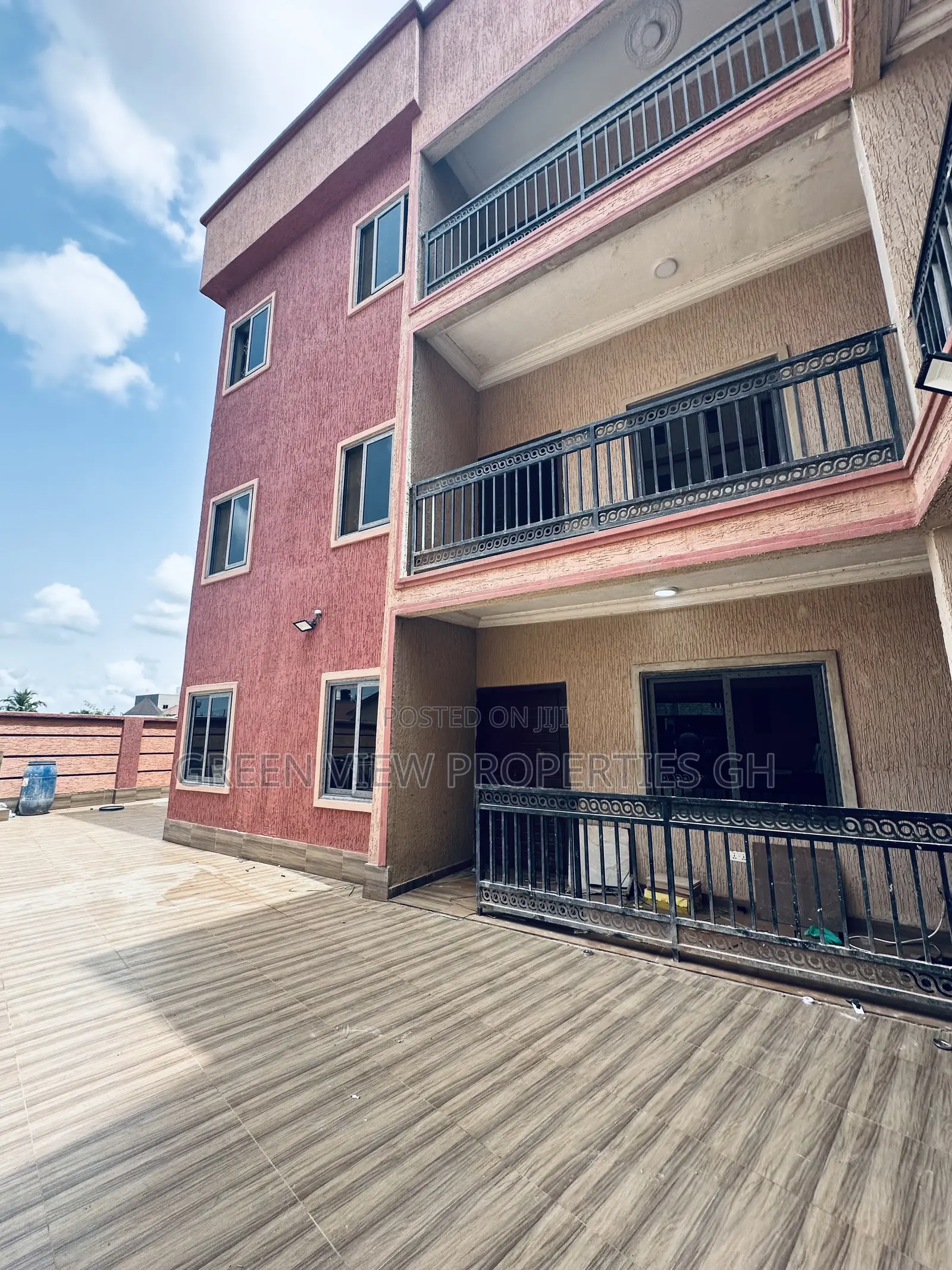 2bdrm Apartment in West Hills Mall Area for rent in West Hills Mall Area
