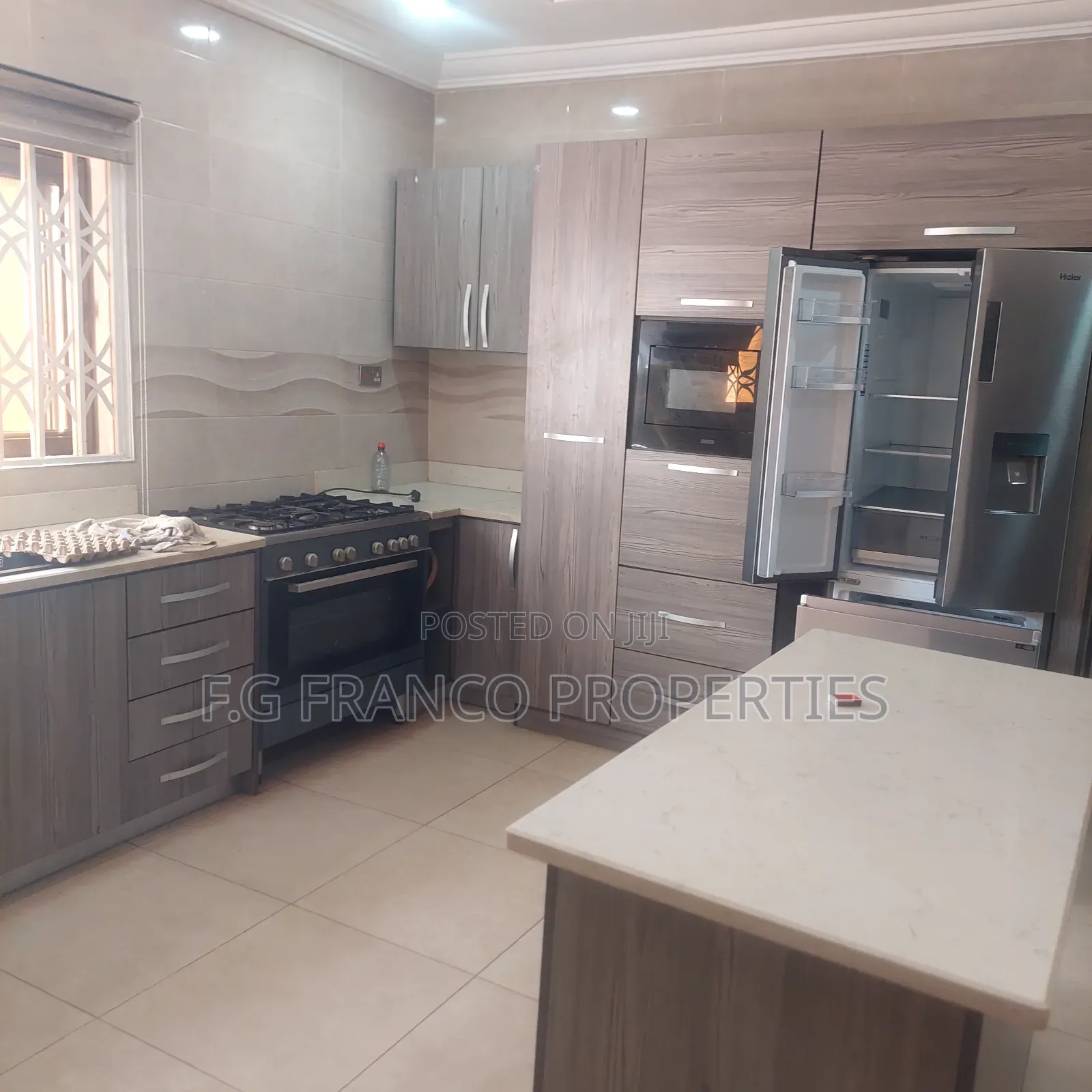 6bdrm House in Kg Franco Properties, Airport Residential Area for rent in Airport Residential Area