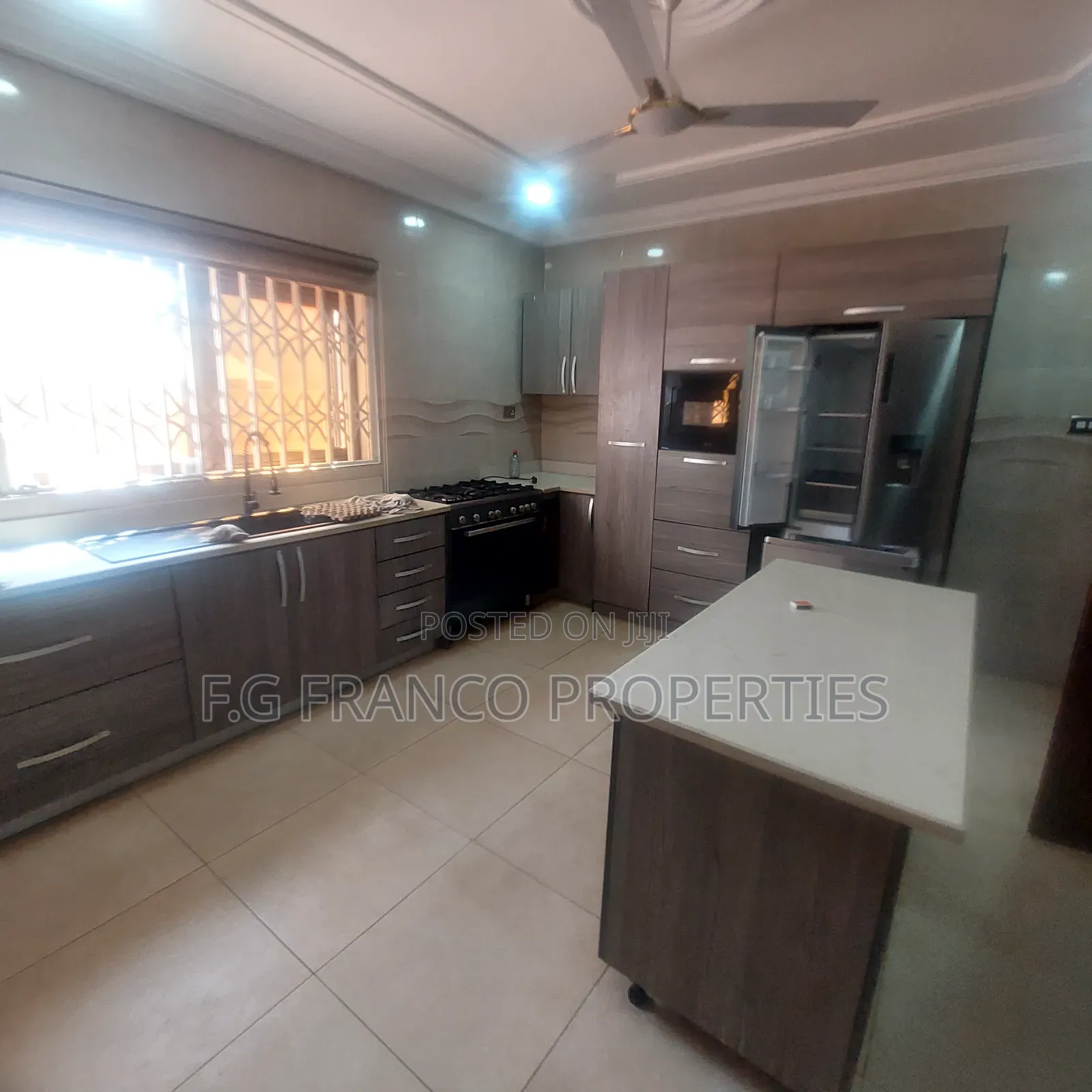 6bdrm House in Kg Franco Properties, Airport Residential Area for rent in Airport Residential Area