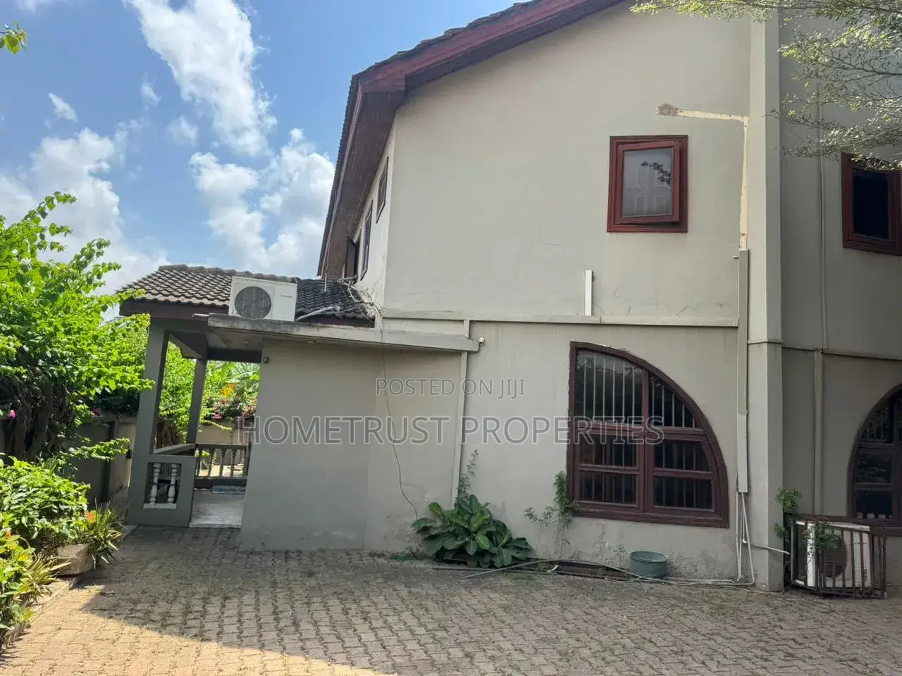 6bdrm House in Achimota Abc, Mile 7 for sale in Mile 7