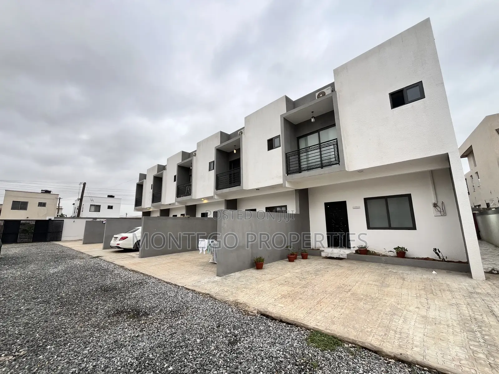 2bdrm Townhouse / Terrace in East Legon Hills, School Junction for rent in School Junction