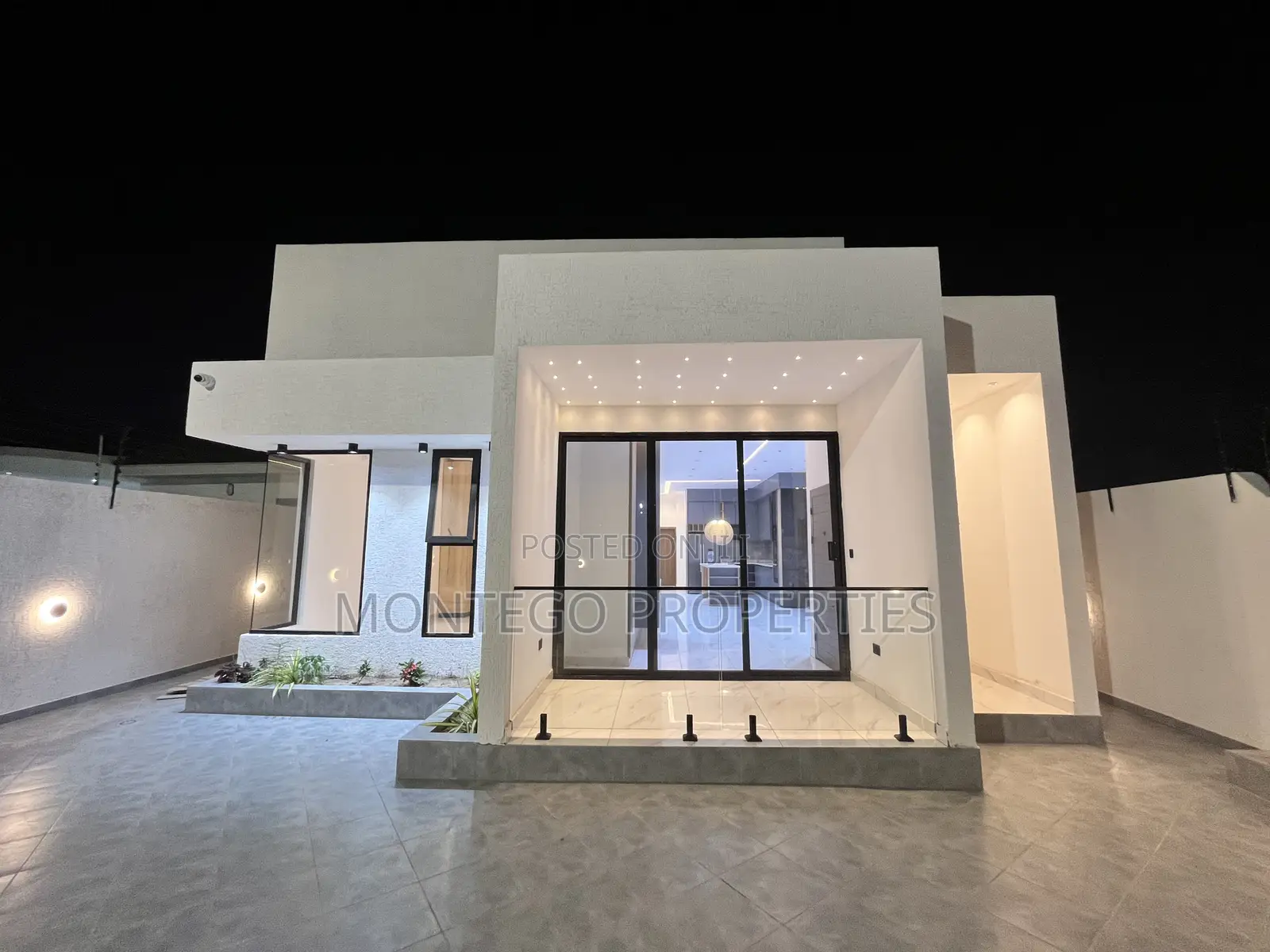 3bdrm House in Ashale Botwe for sale in Ashaley Botwe