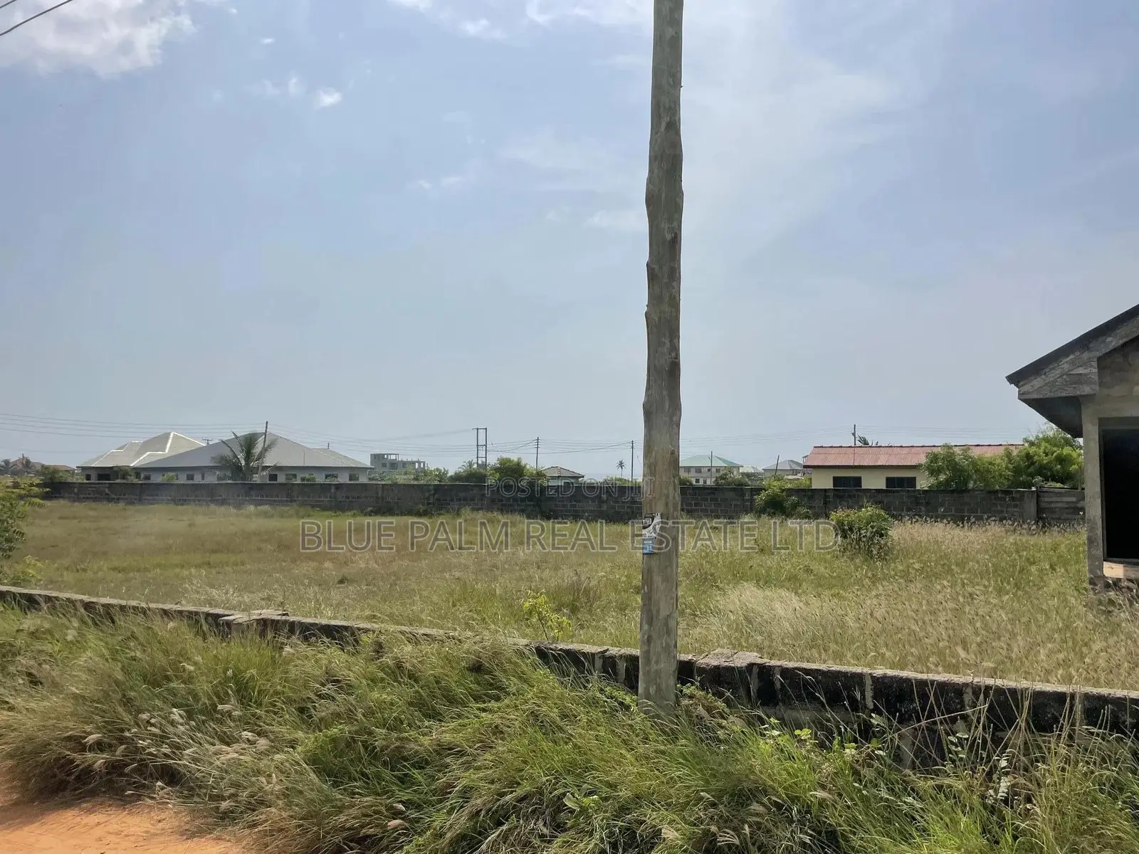 Land for Urgent Sale in Community 25