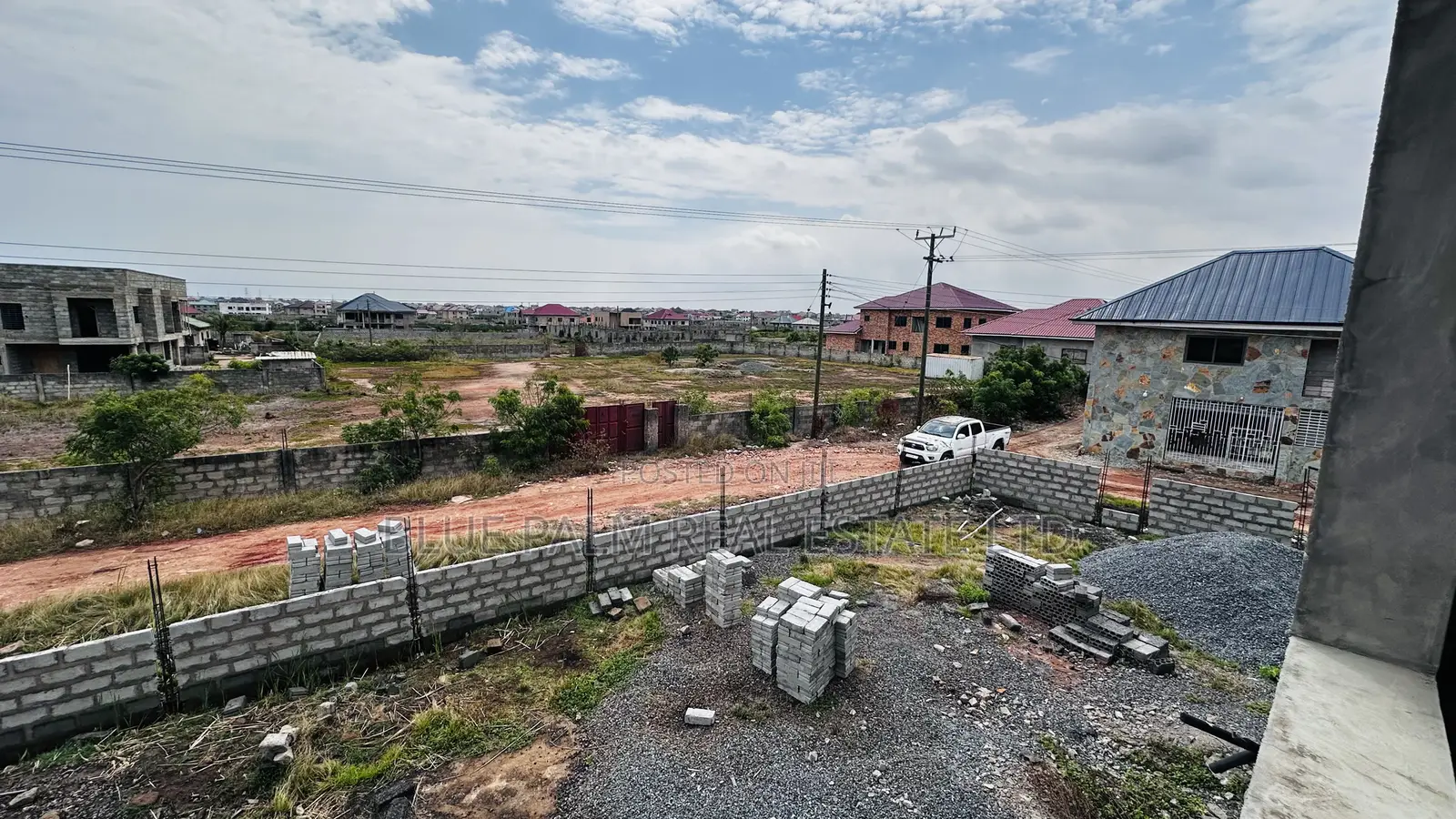 Land for Urgent Sale in Community 25