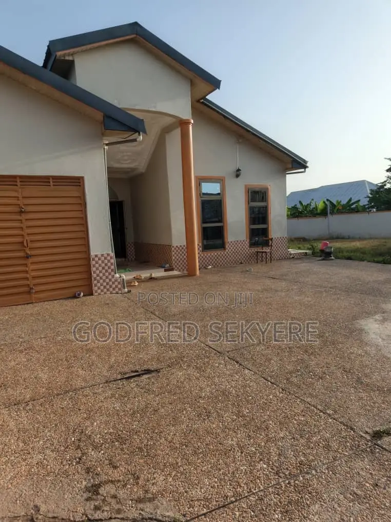 House for Sale in Kumasi Metropolitan
