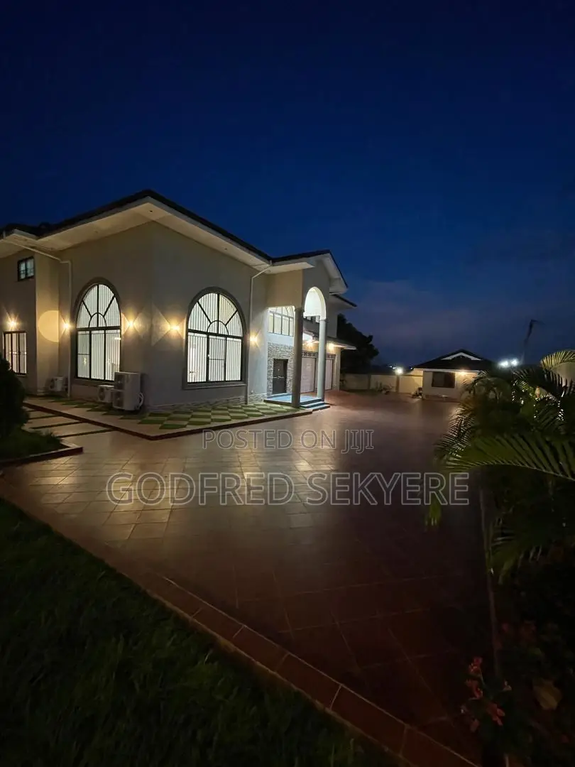 Furnished 5bdrm Apartment in Adeleke Estates, Kumasi Metropolitan in Kumasi Metropolitan