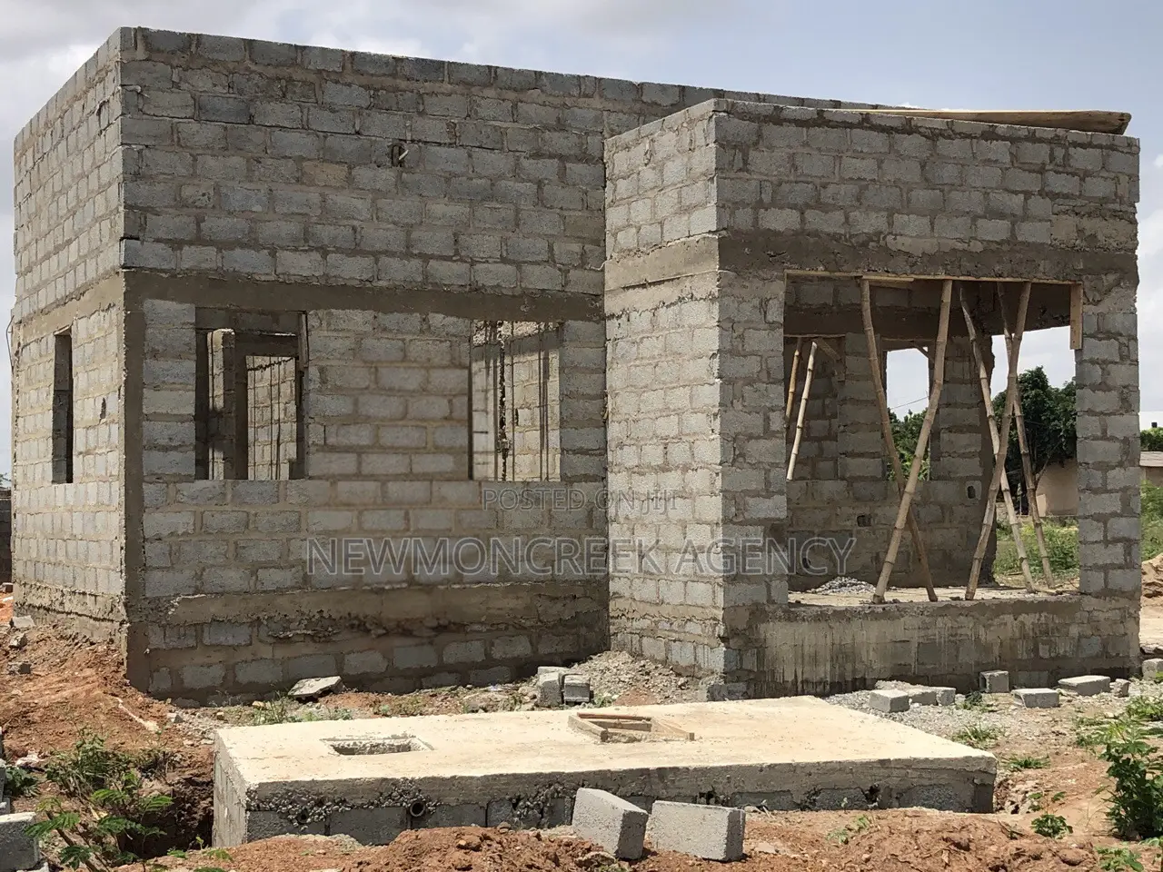 3bdrm Bungalow in Abokobi Estate, Accra Metropolitan for sale in Accra Metropolitan