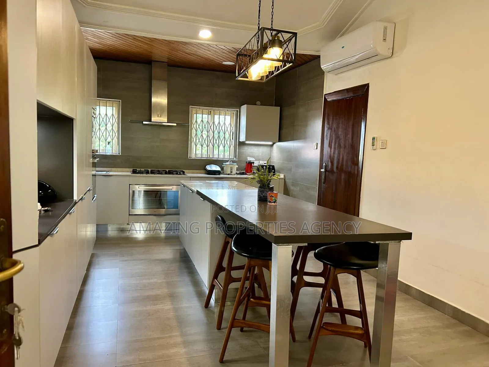 Furnished 4bdrm House in Roman Ridge, MTN Area for rent in MTN Area
