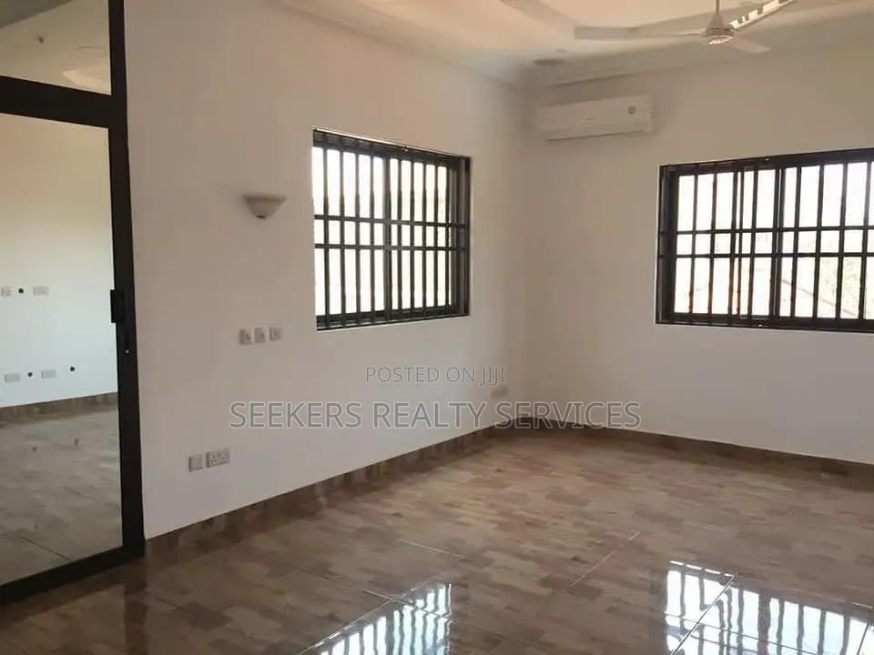 4bdrm House in Seekers Realty, Dzorwulu for rent in Dzorwulu