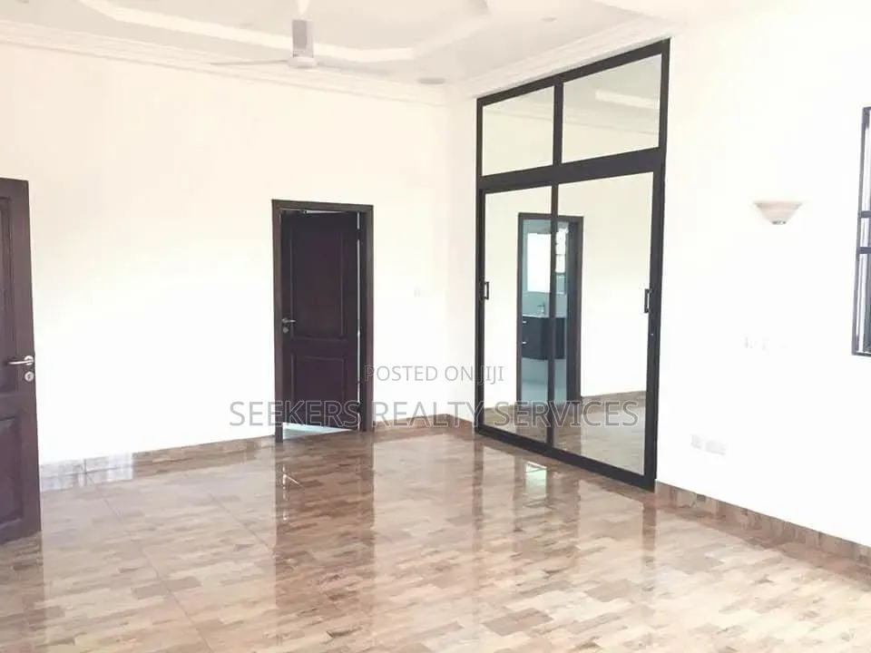 4bdrm House in Seekers Realty, Dzorwulu for rent in Dzorwulu